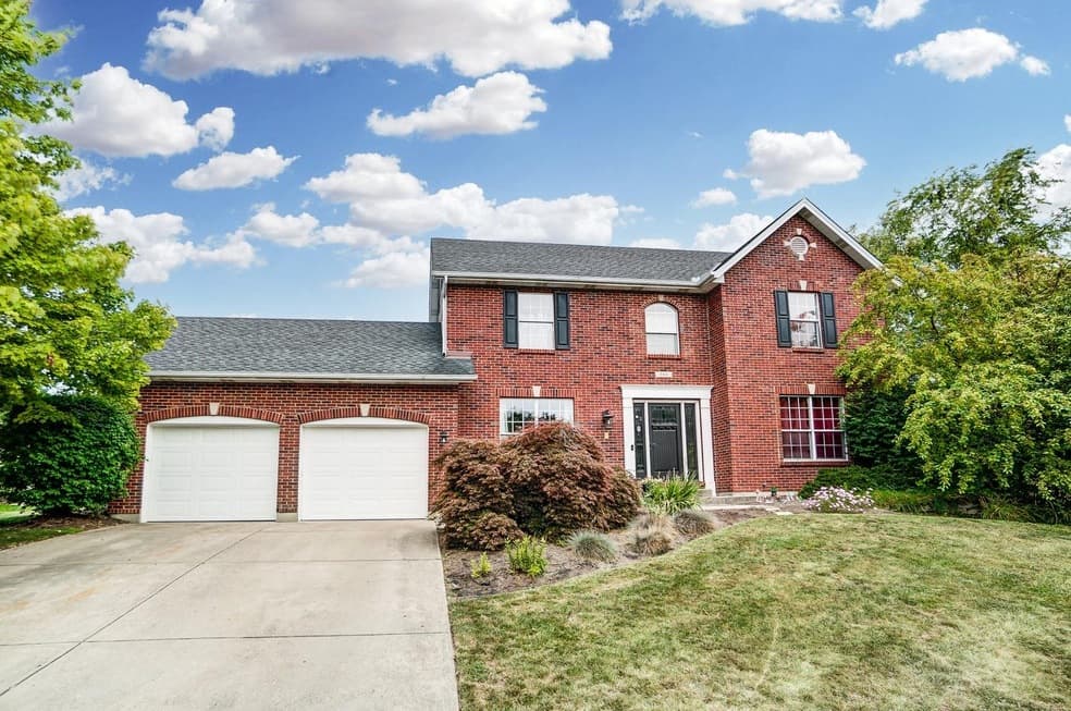 380 Gregorian Dr, Fairfield OH — 4 bed, 3.5 bath