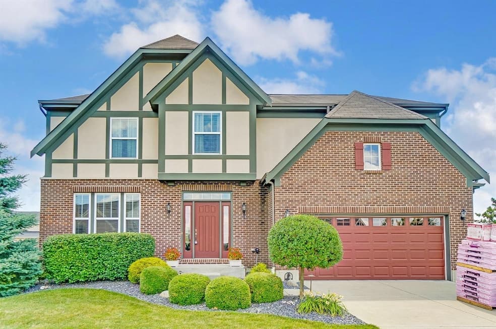 1516 Fairchild Dr, Harrison OH — 4 bed, 3.5 bath
